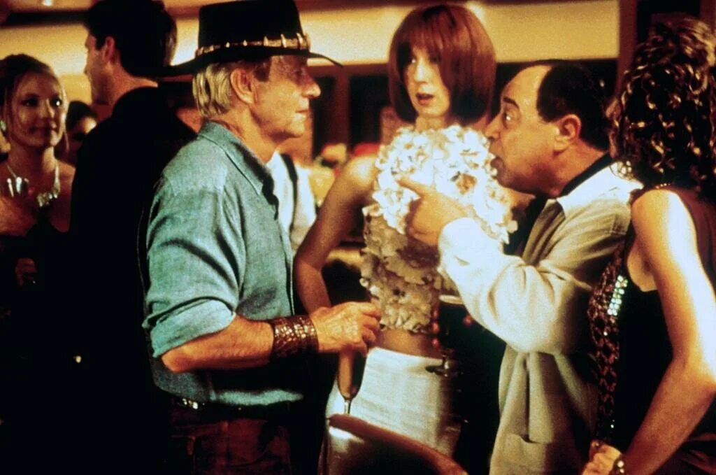 Крокодил данди 2001. 2001. Крокодил данди в лос анджелесе 2001. Крокодил данди в лос-анджелесе. Данди по прозвищу крокодил постер.