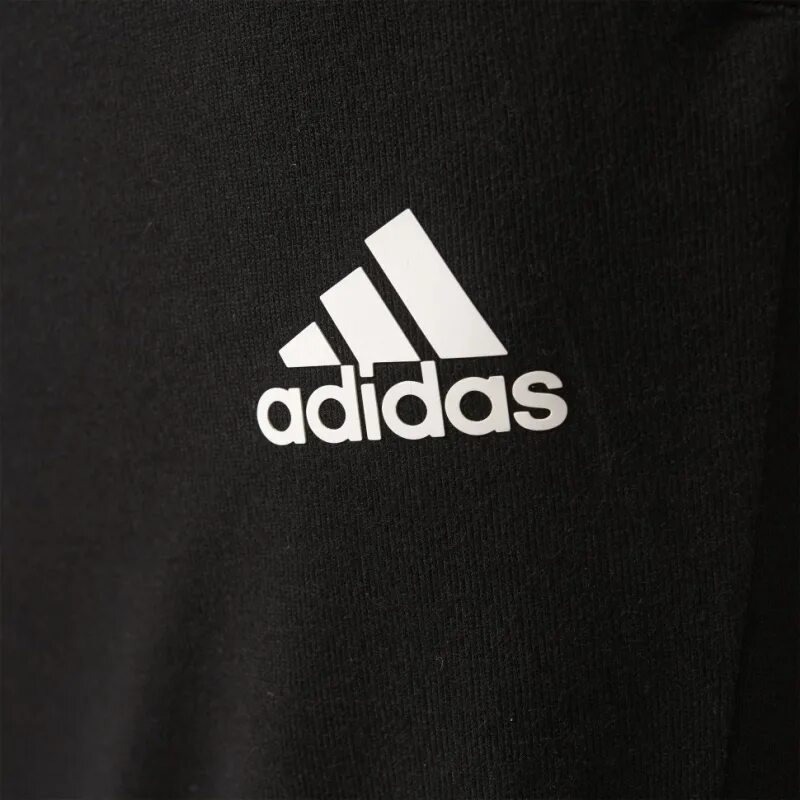 Адидас 1924. Adidas марка ei4418. Adidas знак. Adidas бренд логотип. Какой адидас лучше