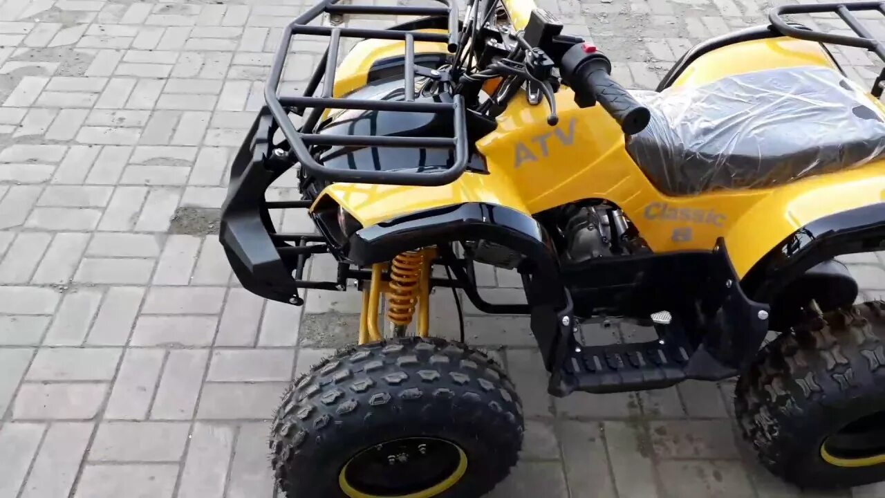 Квадроцикл 8 125. Квадроцикл atv classic 8 чёрный. желтый черный квадроцикл. квадрик желтый детский 125 кубов на бензе. квадроцикл чёрно жёлтый большой.