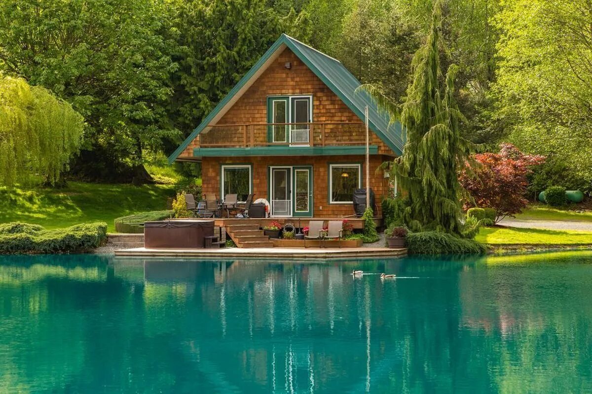 «Дом у озера Ванзее» (1925. Домик у озера Нерцы. Дом у озера штат Монтана. Водоемы рядом с домом