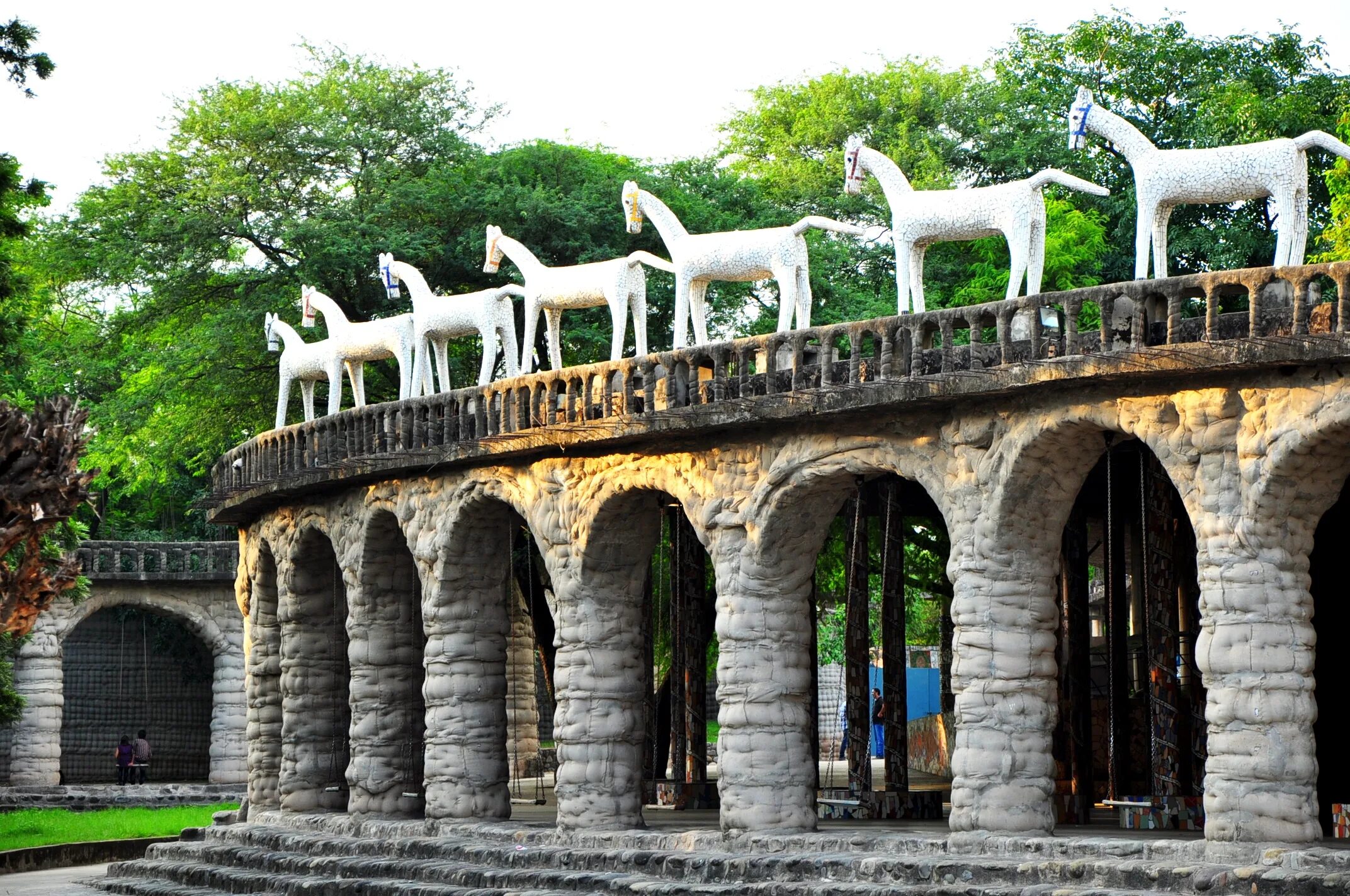 Чандигарх сад камней. Чандигарх сад камней. Сад камней в чандигархе. Нек чанд индия. Darjeeling.