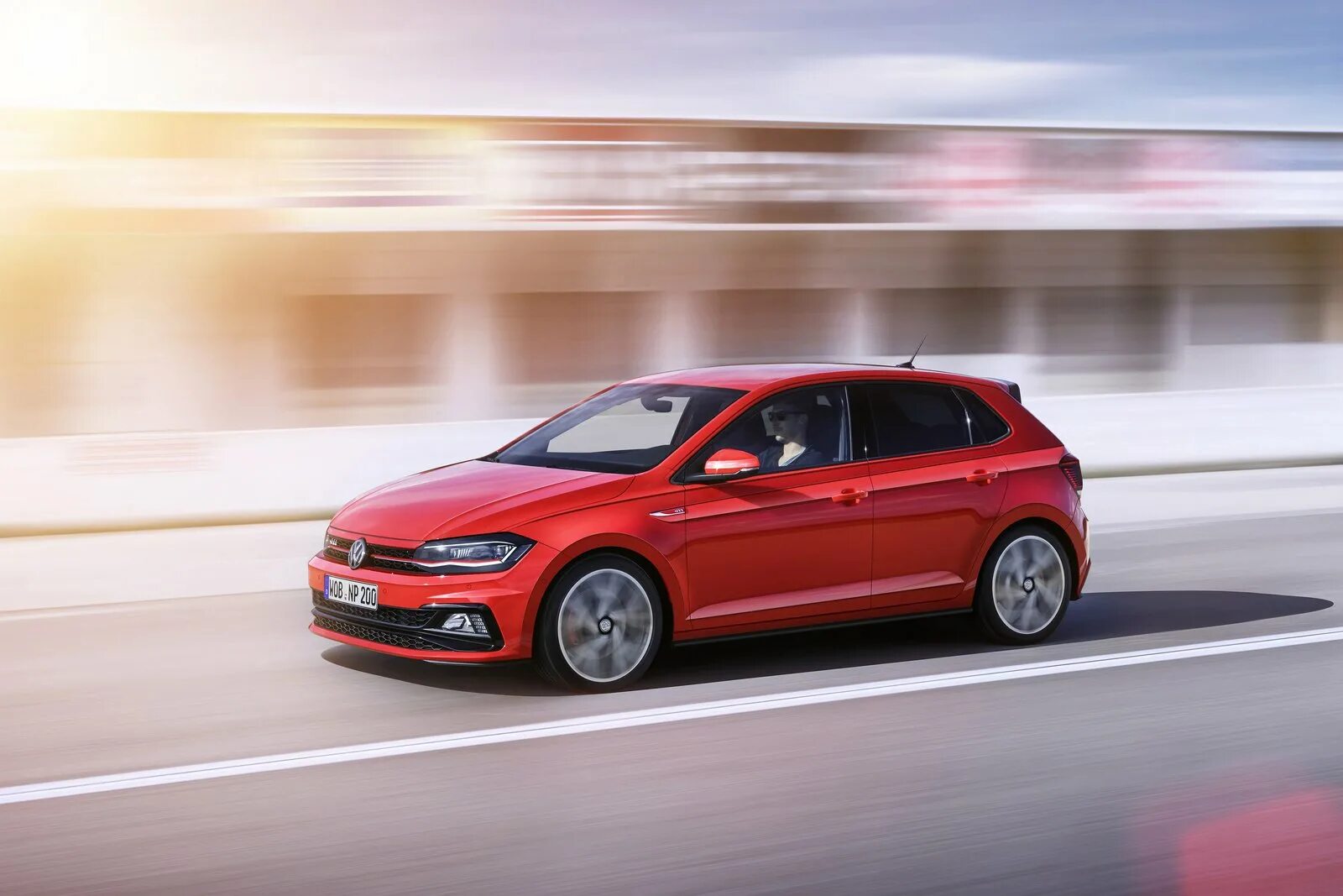 Volkswagen 6 поколение. Фольксваген поло 6 поколения. VW Polo Hatchback 2018. Volkswagen Polo Hatchback 2018. Фольксваген поло 2018 хэтчбек.