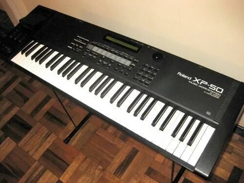 Roland juno 106. Роланд авито. Роланд авито. Синтезатор роланд 90 годов. Роланд авито.