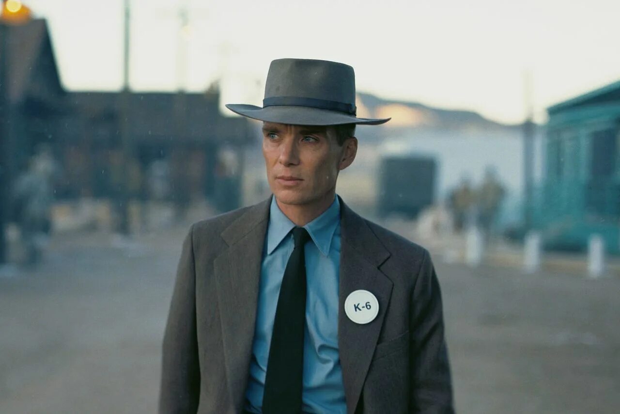 Oppenheimer киллиан мерфи. Киллиан мерфи оппенгеймер. Оппенгеймер фильм 2023. Киллиан мерфи в оппенгеймере. Киллиан мерфи оппенгеймер.