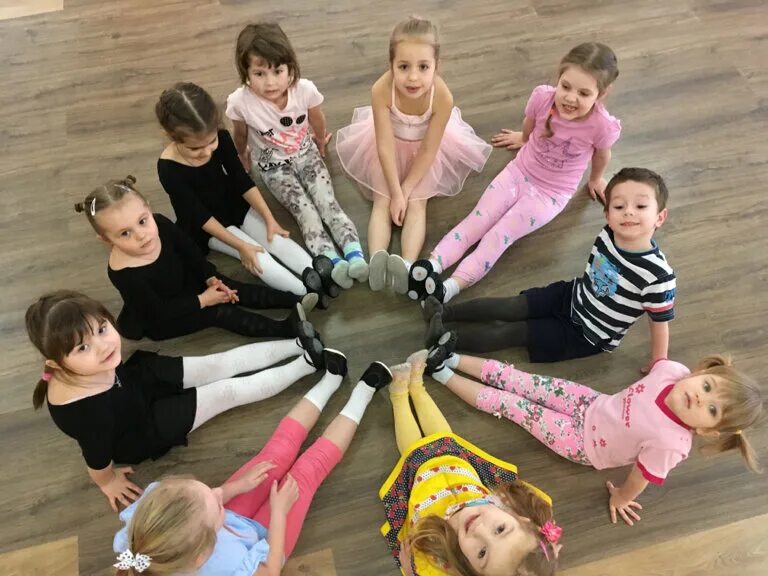 Больница в махачкале медики. Красноармейская, 68. Медицинский центр медицина в махачкале. Андромеда нахабино. Школа танцев для детей нахабино.