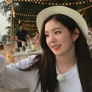 Girlfriend red