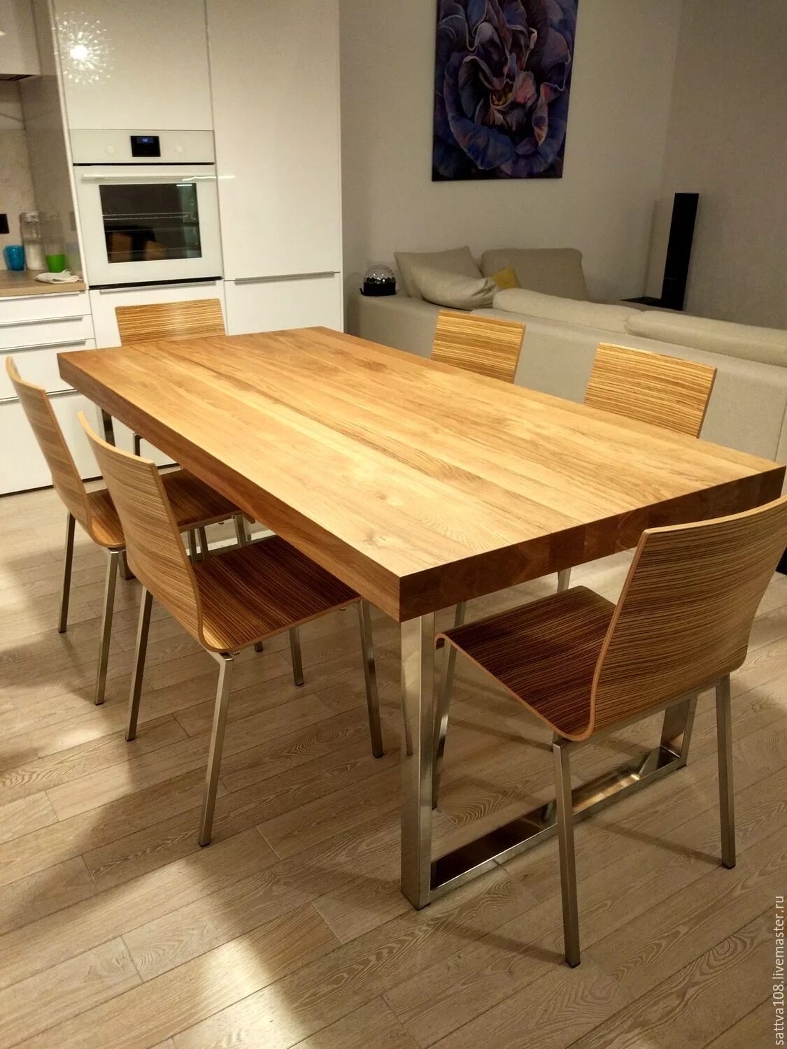 Что выбрать: Круглый или прямоугольный стол на кухню WoodNeva