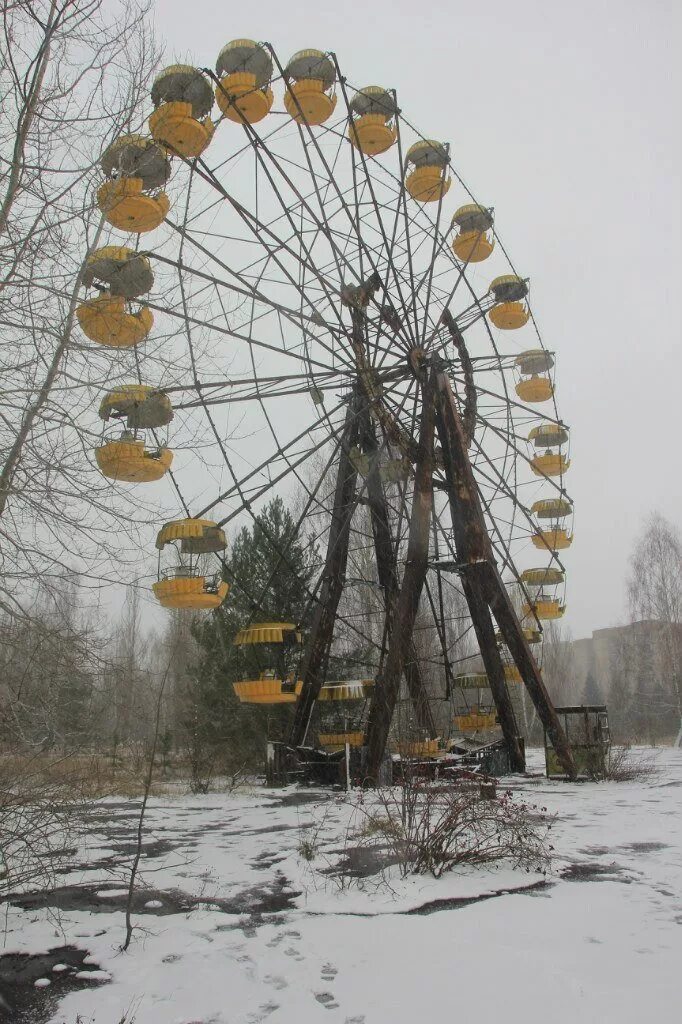 Chernobyl anomaly. Зона отчуждения Чернобыльской АЭС Припять. Припять зона отчуждения 2022. Аномалии Чернобыльской зоны. Чернобыль 2017.
