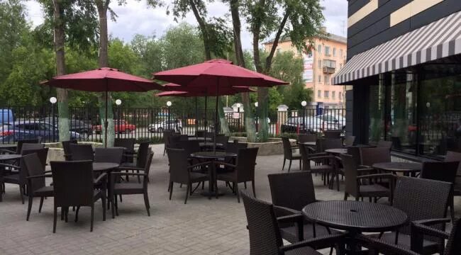 Шелест парк курган. Шелест парк курган меню. Курган парк курган. Шелест парк курган. Сквер красной звезды омск.