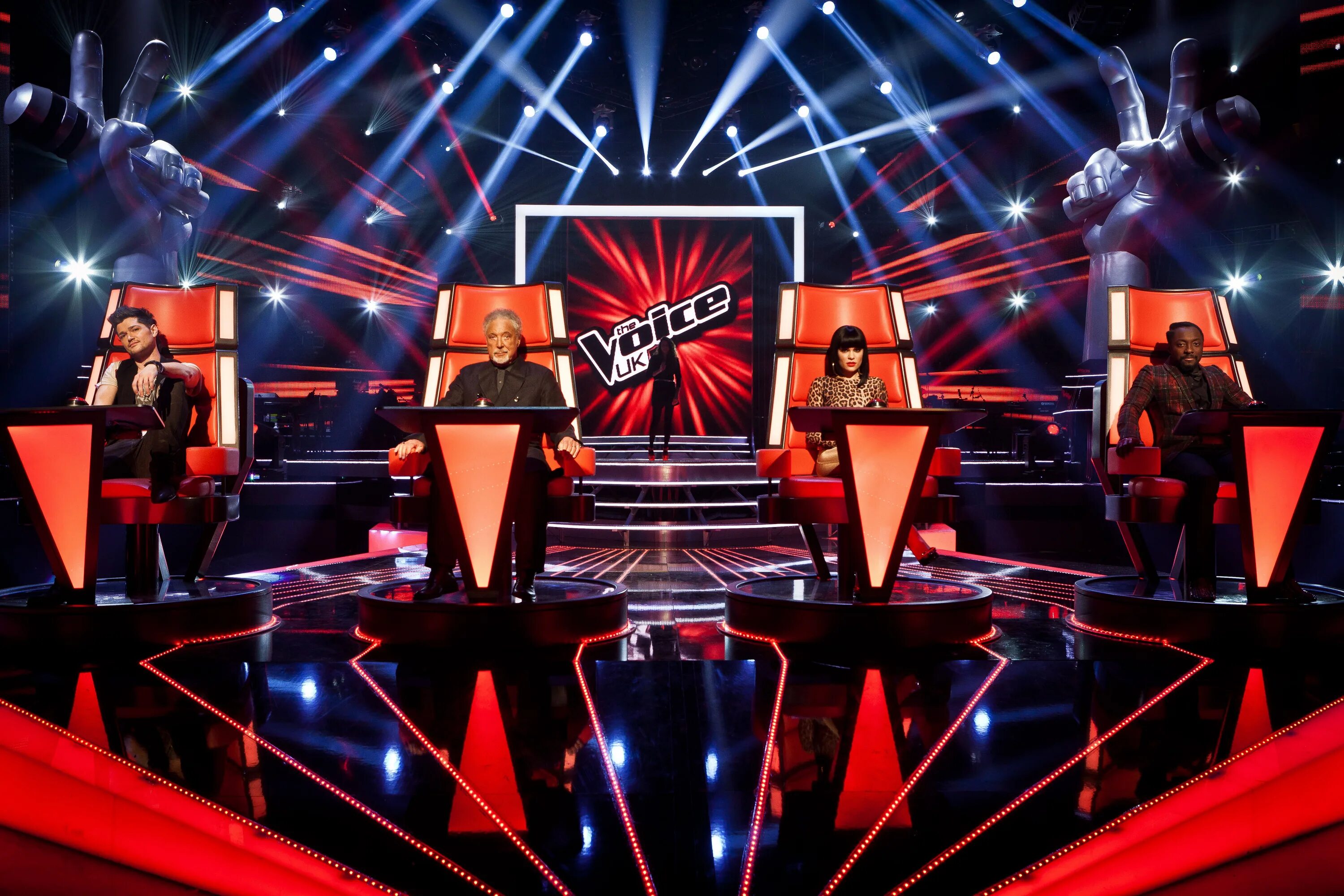 The voice 2023. Шоу Voice. Voice uk жюри. Шоу Voice Англия жюри. Voice uk 2014 судьи.