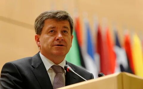 Какой автор призвал