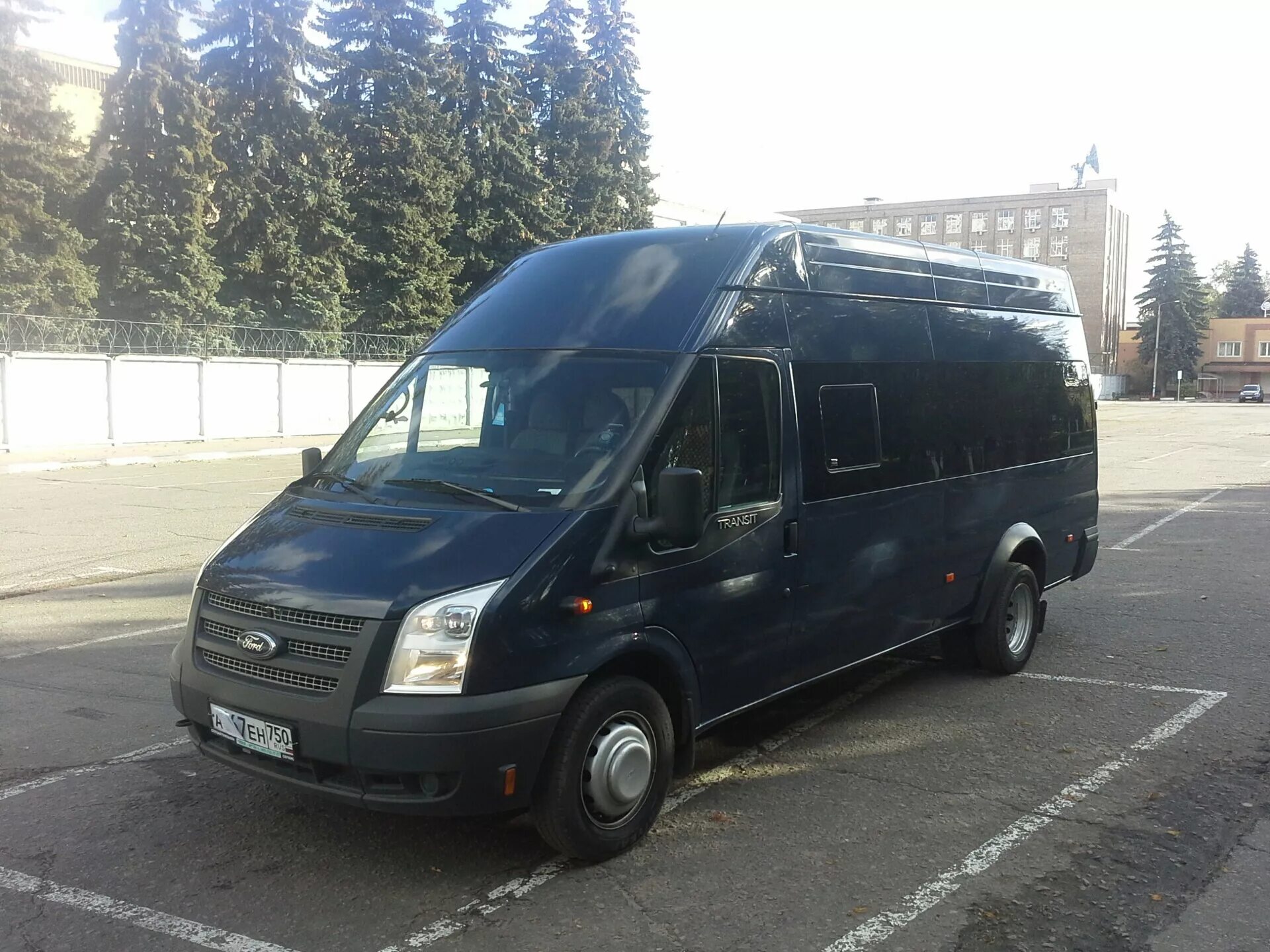 Форд Транзит пассажирский. Ford-Transit 2004 пассажирский. Пассажирский микроавтобус Ford Transit 2004. Ford Transit 2007 пассажирский. Куплю микроавтобус форд транзит россия