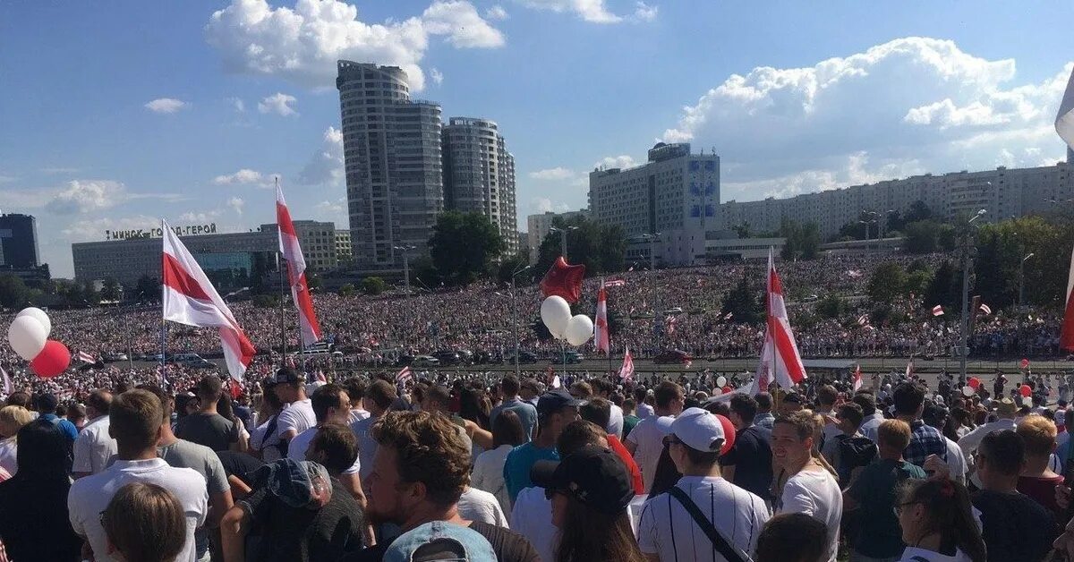 Митинги в белоруссии. Митинги в Белоруссии 2020 против Лукашенко. Митинги в Белоруссии 2021. Митинг в Минске 2020.