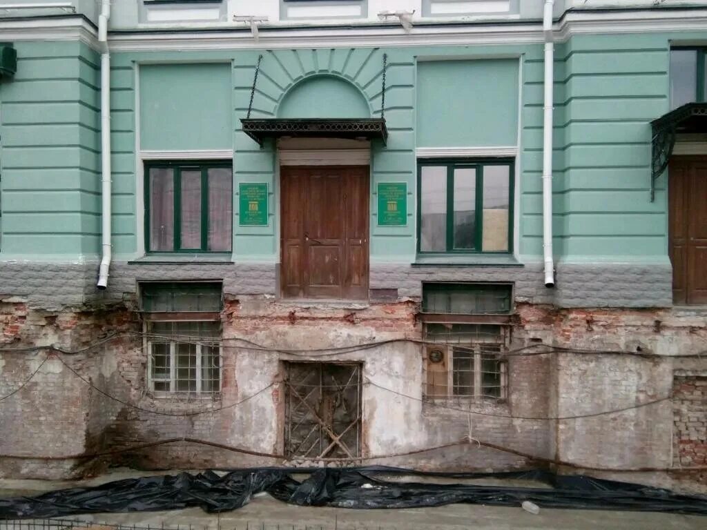 Почему этаж в земле