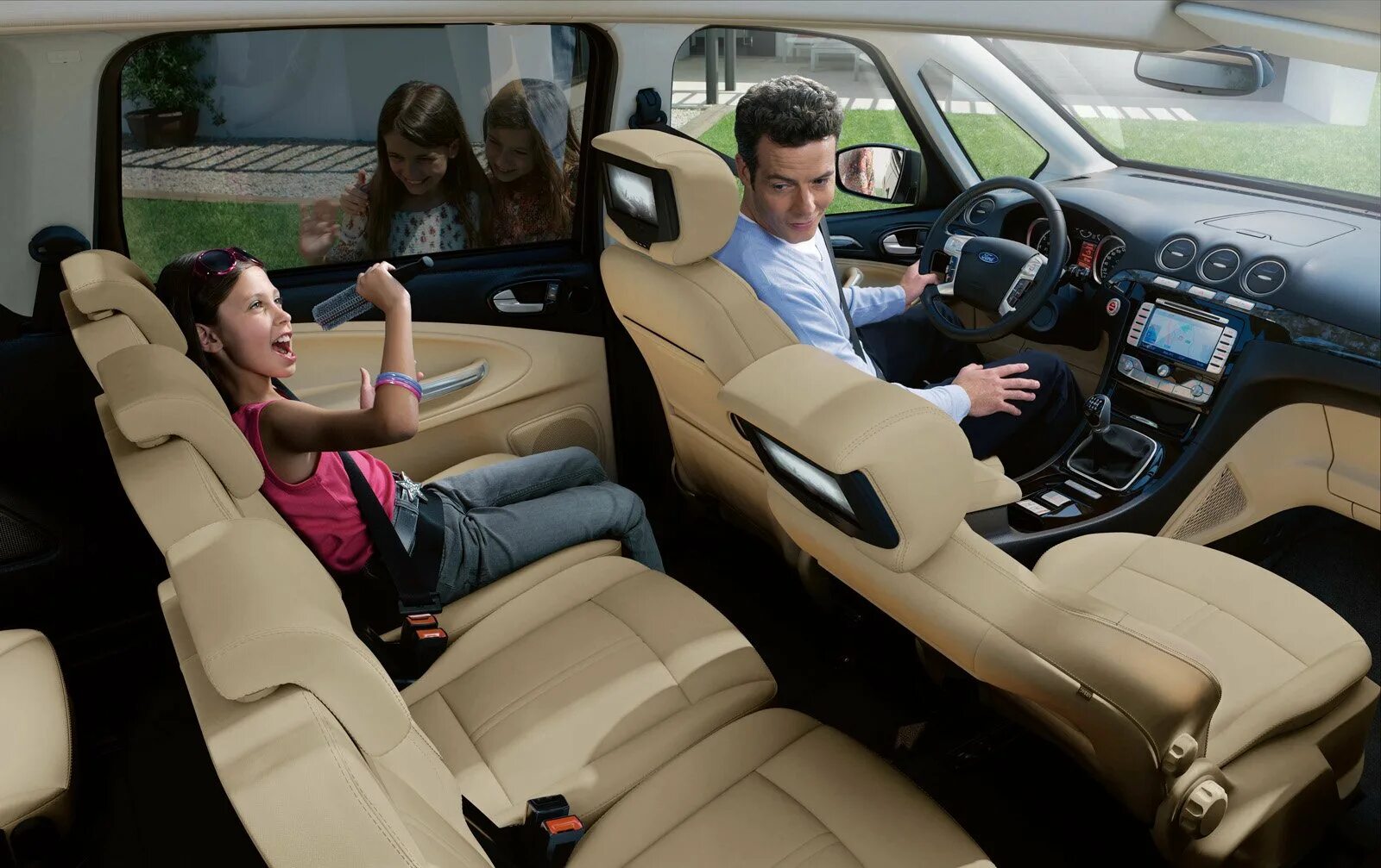 Hyundai equus 2014. Лучшие автомобили премиум класса для семей. Офис на колесах мерседес виано. Минивэн toyota alphard салон. Hyundai equus centennial.