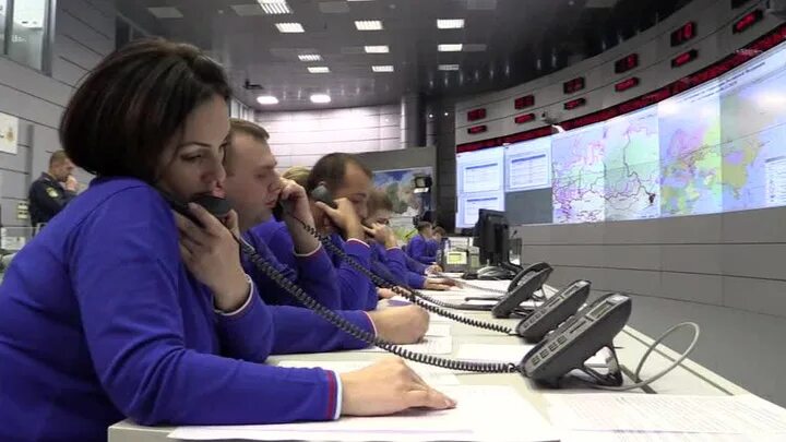 Мчс линия. Психологи мчс на горячей линии. Номер телефона мчс россии. Мчс линия. Горячая линия мчс россии.