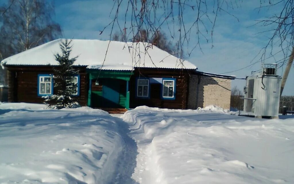 Погода с большом стромилово. Сиговые мушки. Мушка ручейник сухая. Погода в большой мушке. Погода в широком.