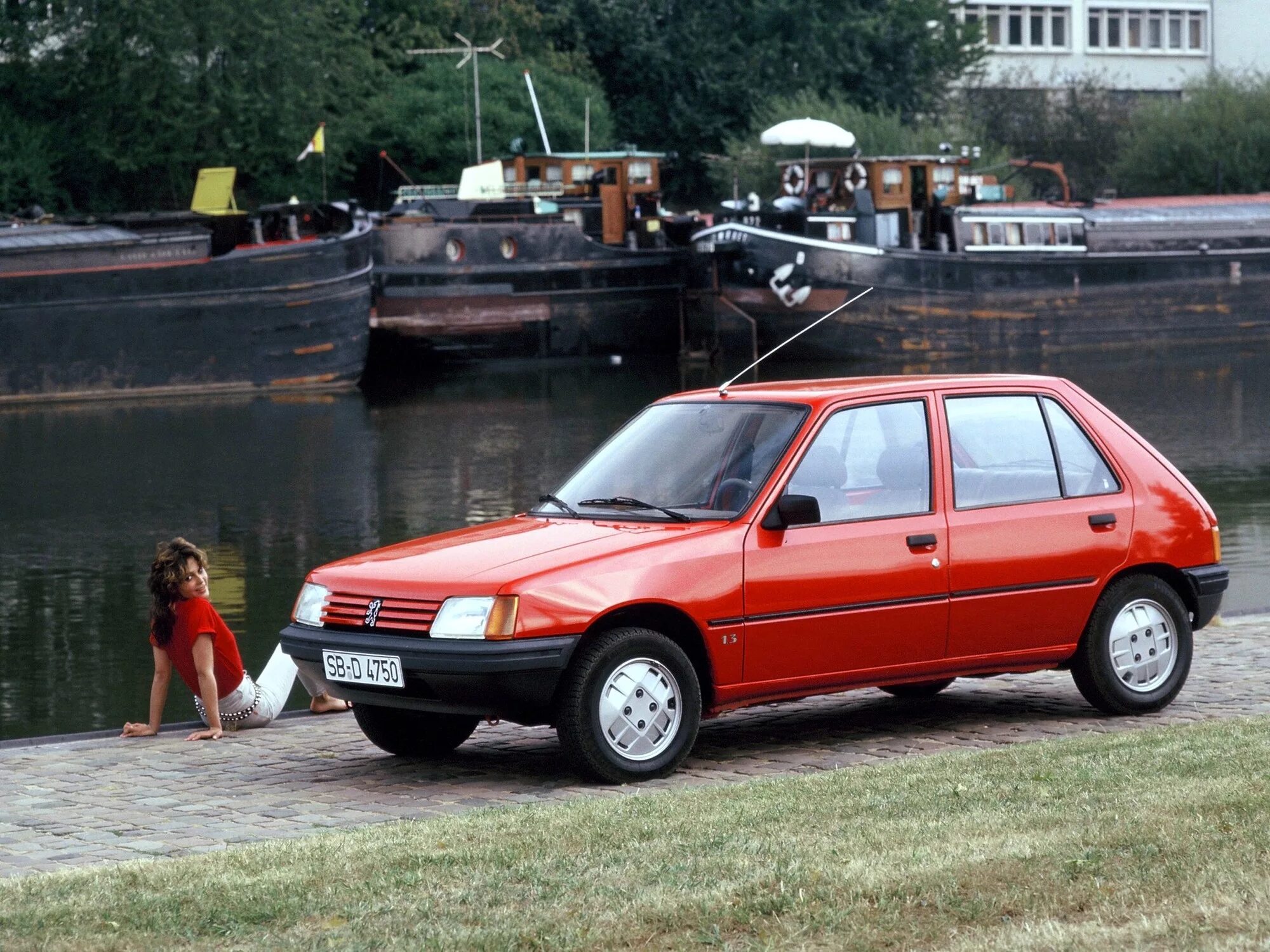 Peugeot 205. Пежо 205 5 дверей. Pego 205. Peugeot 1988 4wd.