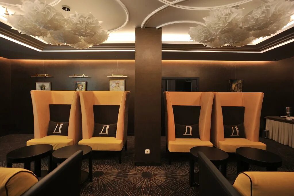Бронирование пермь. Отель art hotel пермь. арт отель дягилев пермь. гостиница дягилев пермь. арт отель пермь белинского 31.