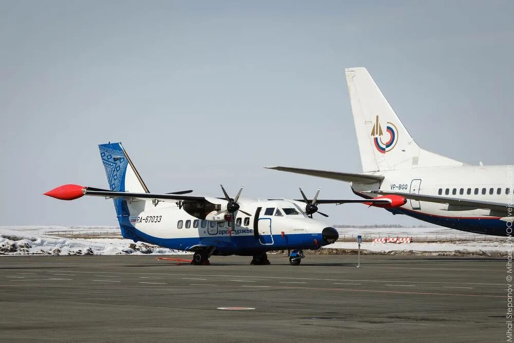 Самолет оренбуржье. Боинг 737 оренэйр. Л 410 оренбуржье салон. Аэропорт оренбург. Оренбуржье авиакомпания.