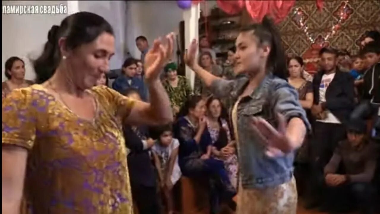 Памирская свадьба танцы. Танец в таджикский свадьбе. Ракси помери. Туйхо. Танцующий таджик
