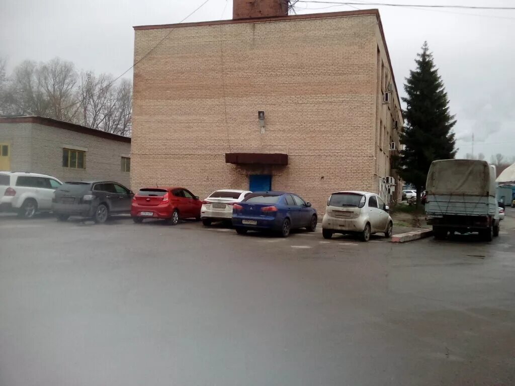 Золотая улица дом 11 автокомбинат. Карэ воткинск. Производственная 25 а. Г. Строителей 25.