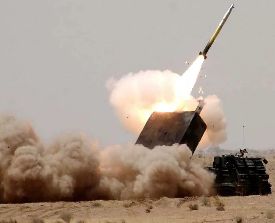 Млрс ракета. Млрс ракета. Ракета химарс mlrs. M270 mlrs. M31 gmlrs unitary.