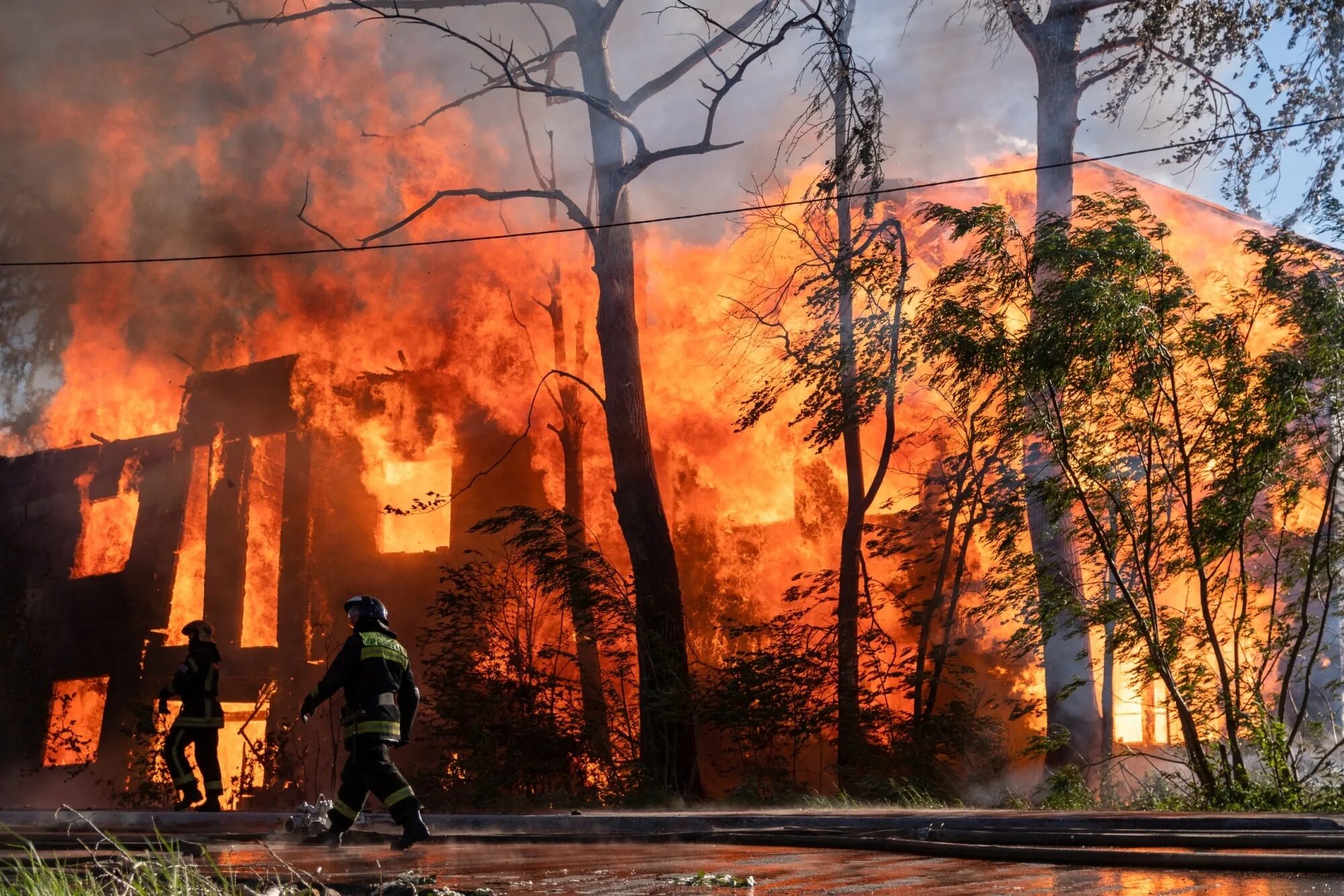 Техногенные пожары. Крупные пожары в россии. Пожар. Лесные пожары в калифорнии. Крупный пожар это.