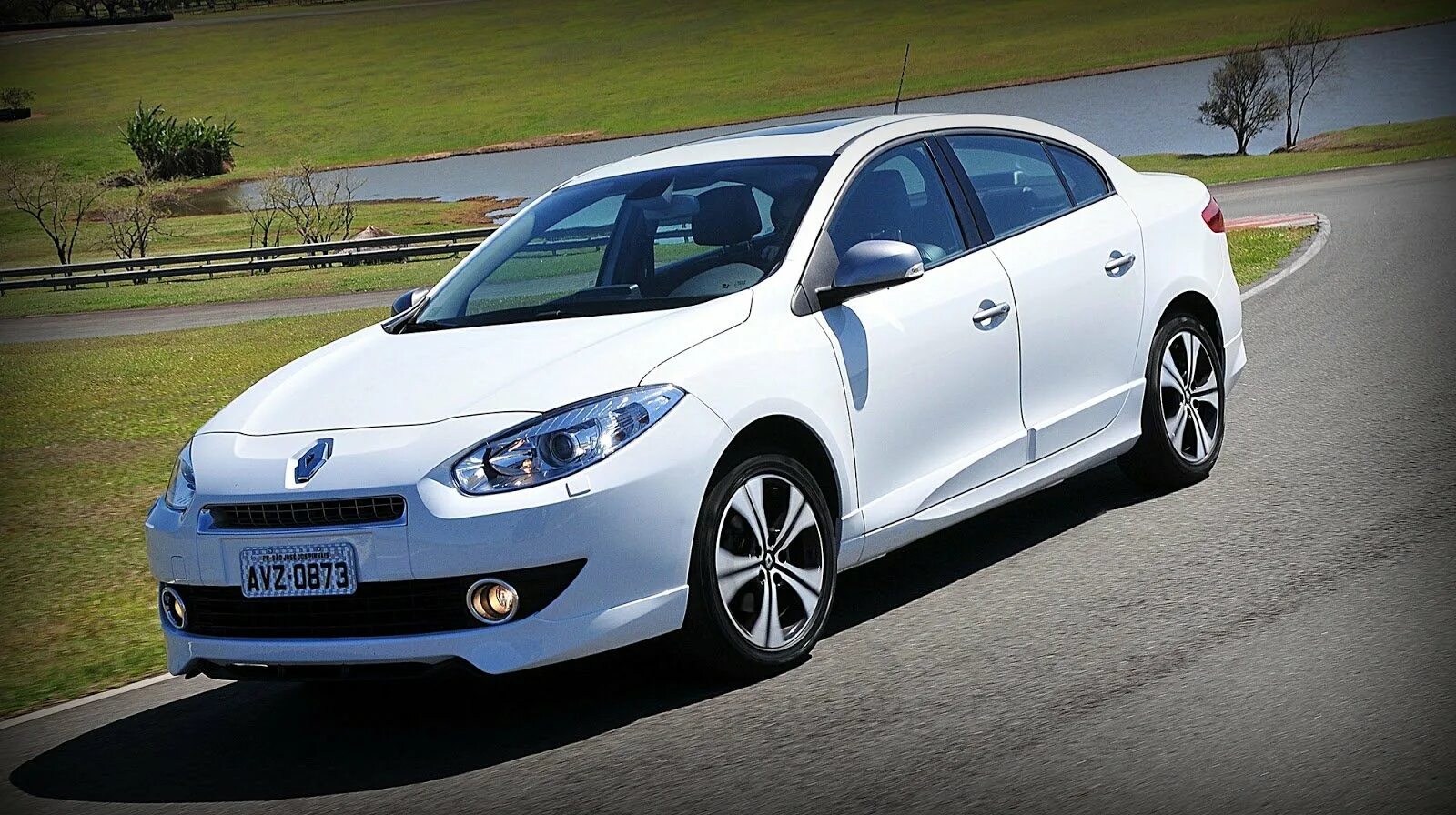 Тюнинг рено флюенс. Renault Fluence. Renault Fluence Tuning. Renault Fluence gt. Обвес на Рено Флюенс.