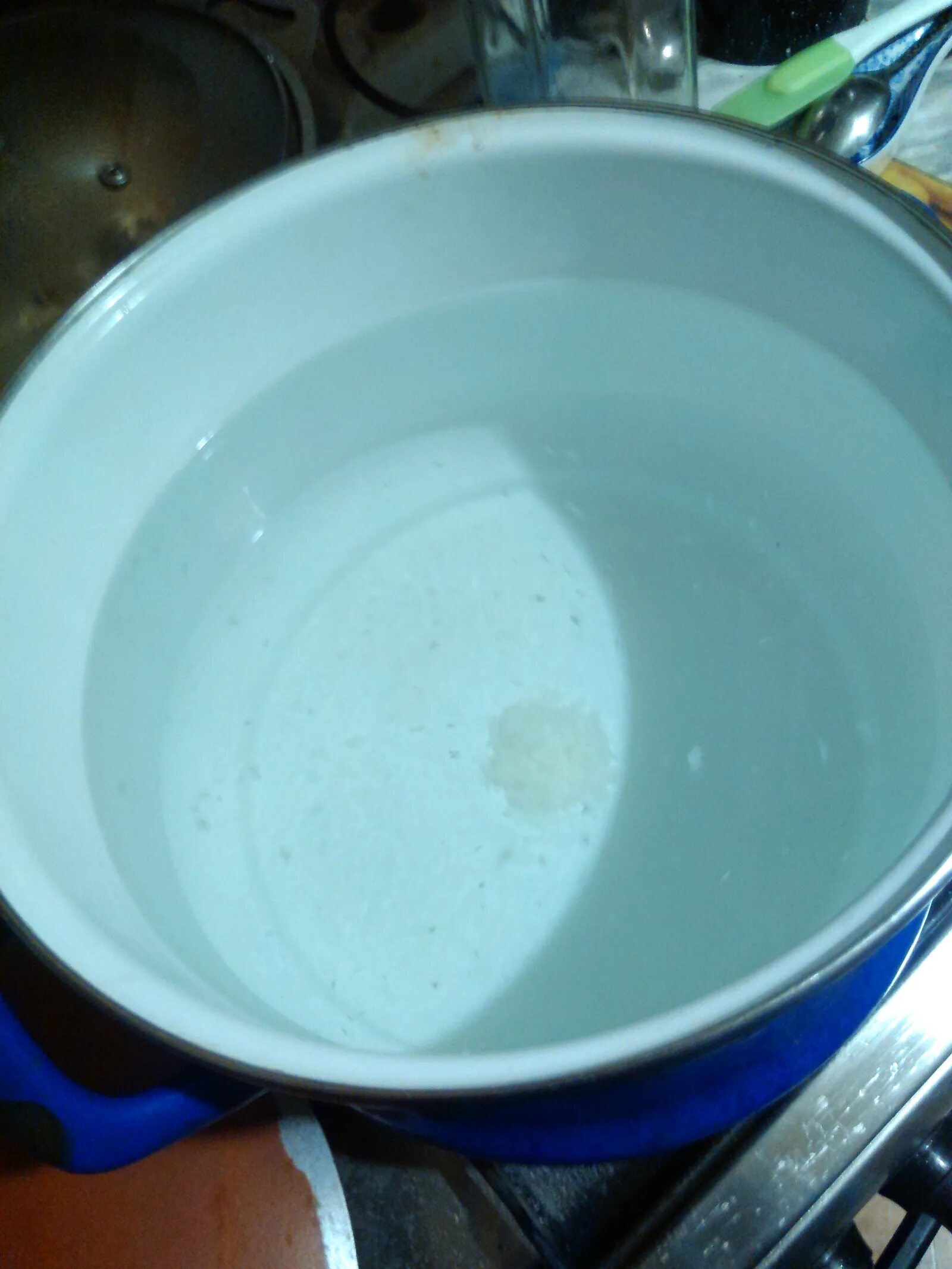 Гибель семян в кипяченой воде. Кипячение мочи. осадок в кипяченой воде круглые белые шарики. кипяченое ajnj vjkjrf bp gfkmvjdjuj vfckf. кипяченой водой красить краской.