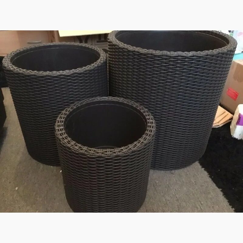 Цилиндр из ротанга своими руками. Комплект кашпо keter cylinder planters. кашпо keter rattan planter m (medium) 55,4l (17192301) 228974. кашпо цилиндр из искусственного ротанга. цилиндр кашпо ротанг.