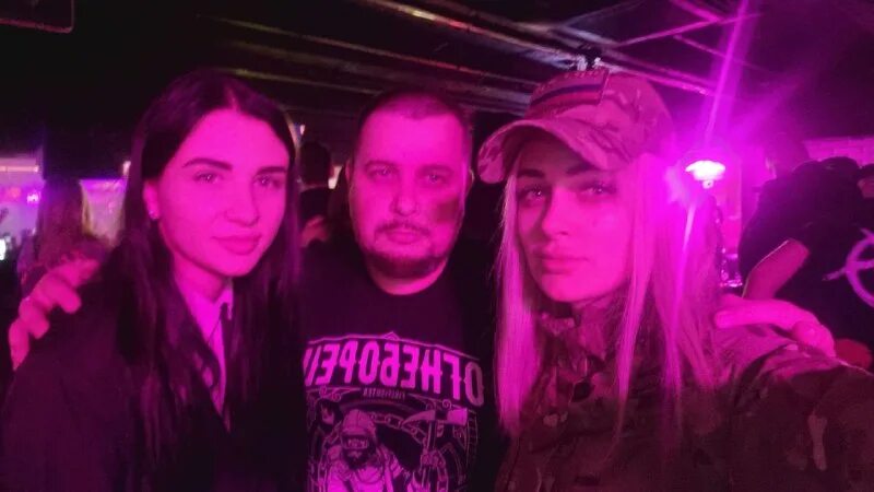 Интервью акима апачева собчак. Джамбо из клипа акима апачева.