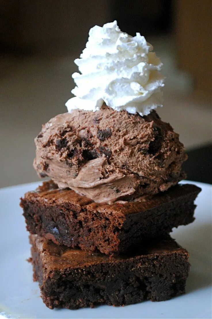 Брауни айс Крим. Айс Брауни мороженое. Мороженое шоколадный Брауни. Айс де Люкс шоколадный Брауни.
