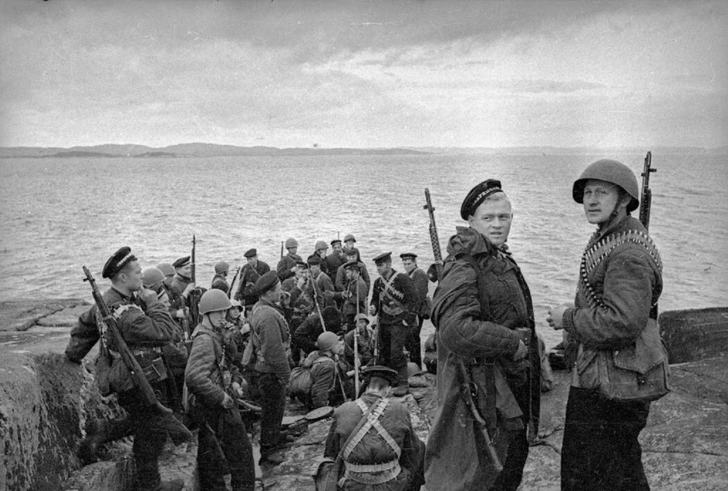Морские пехотинцы в сталинграде 1942. Вражеский берег. Свирско-петрозаводская наступательная операция 1944 года. Остров вражеской стены. Морской десант 1941.