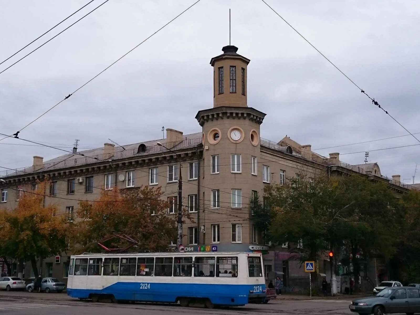 Город магнитогорск ленинский район. Архитектура города Магнитогорска. Магнитогорск ул Ленинградская 26.