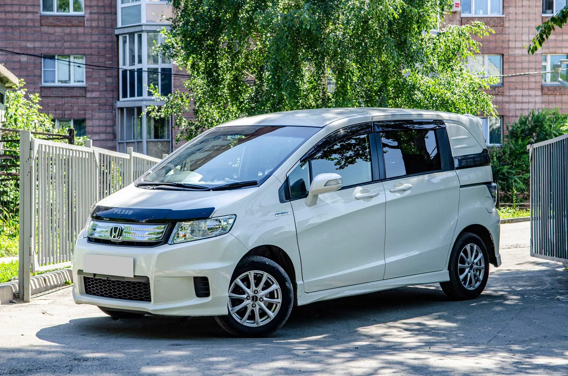 Honda freed Spike 2012. Хонда Фрид Спайк гибрид. Honda freed Spike 2011. Honda freed Spike Hybrid 2012. Хонда фрид 2015 года