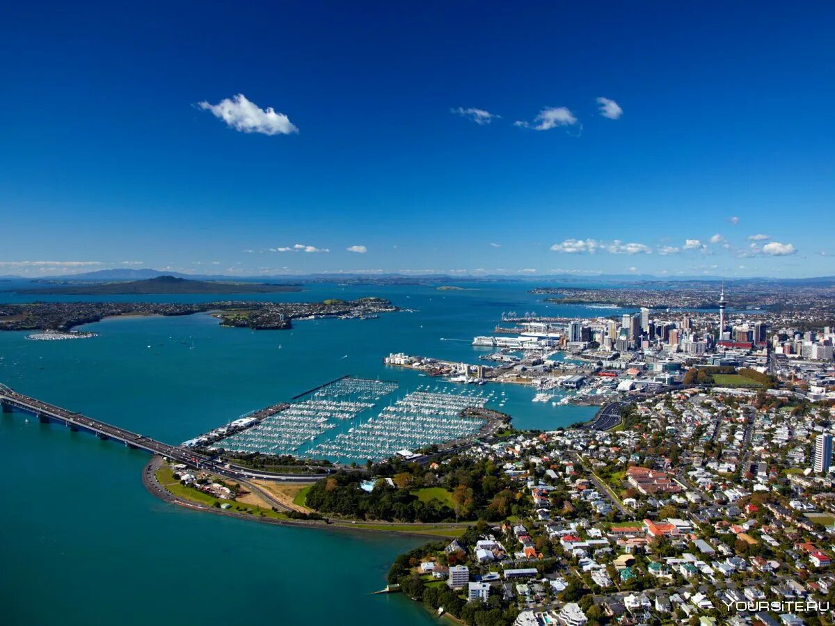 New zealand cities. Окленд новая Зеландия. Окленд Калифорния. Окленд (новая Зеландия) города новой Зеландии. Порт Окленд новая Зеландия.