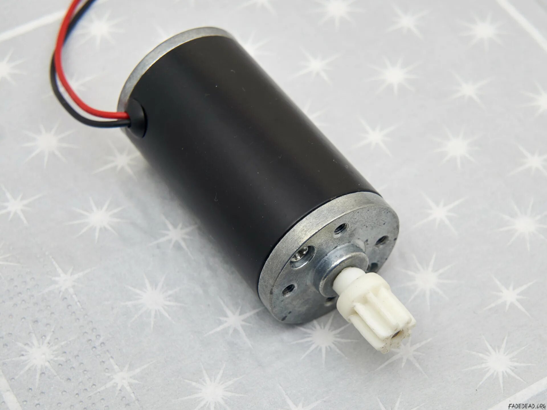 коллекторный двигатель 12 вольт. мотор 12 вольт polaris. электродвигатель permanent magnet dc motor. электромотор 12 вольт. Dc motor 12v.