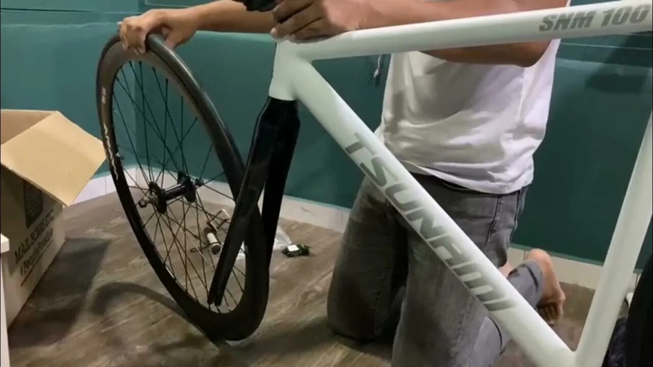 Tsunami fix. Tsunami snm 100 fixed gear. tsunami snm 100 велосипед. tsunami snm100 fixie bike. tsunami pioneer 100.