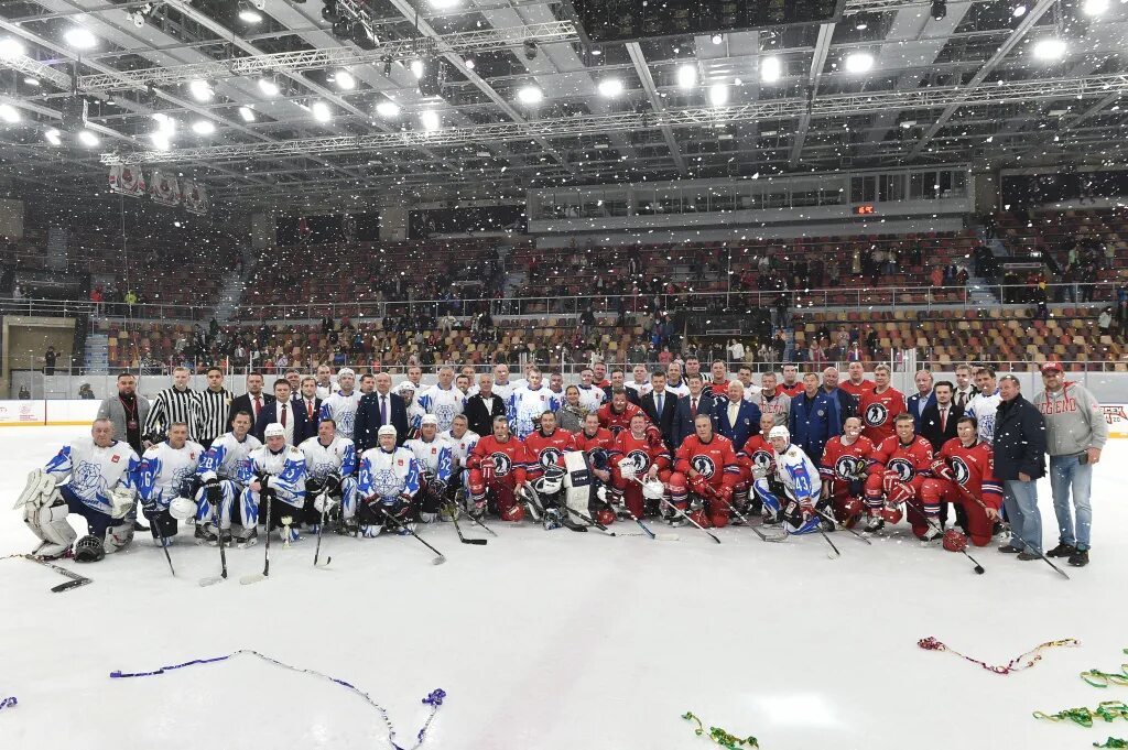 Турниры по хоккею 2011. Прорыв хоккейный турнир 2009. Прорыв хоккейный стадион в Москве. Прорыв турнир по хоккею. Турнир прорыв хоккей 2021.