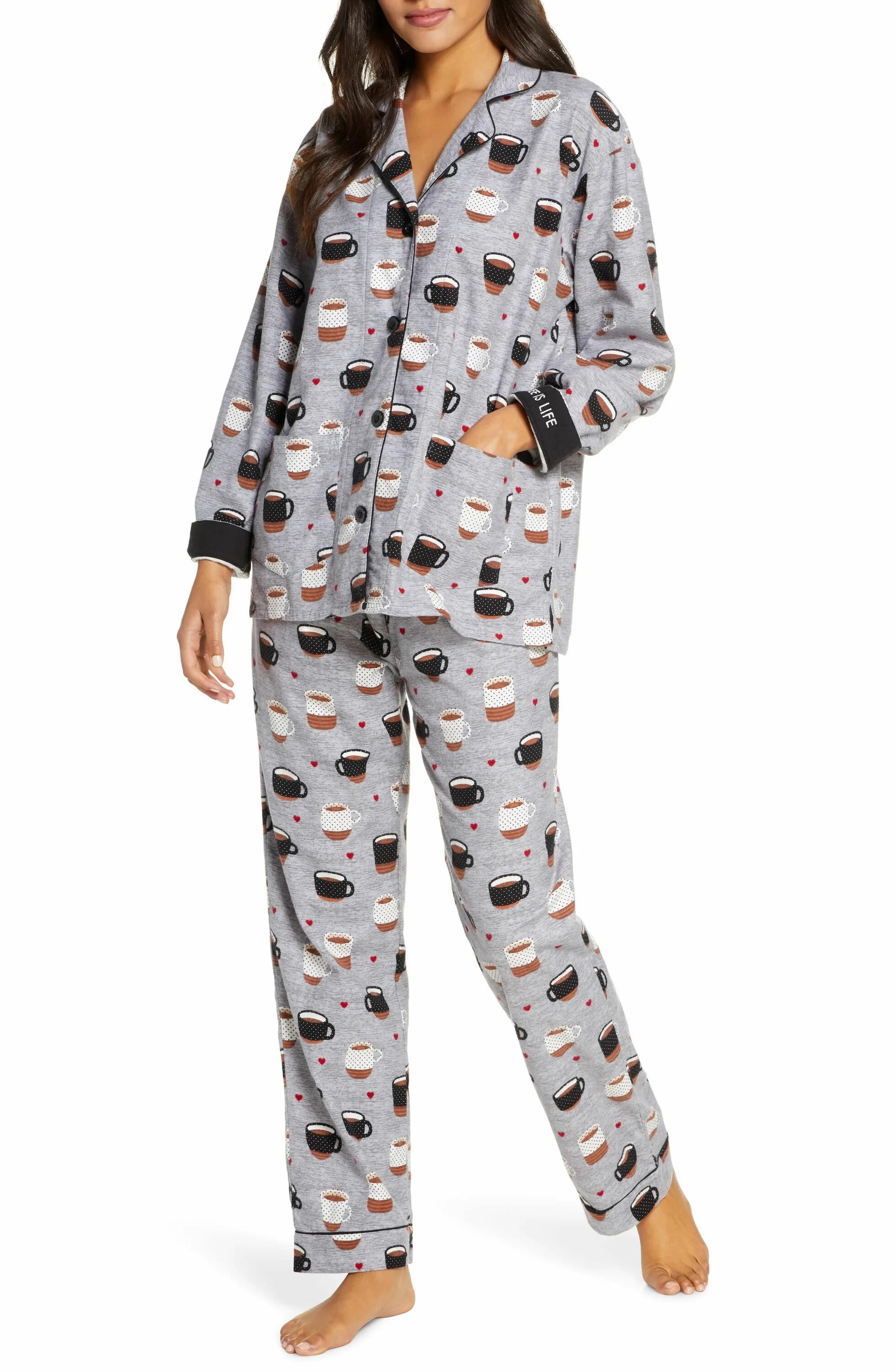 Найди пижамы. PJ Savage пижама. Женские пижамы с принтом. Пижама с принтом лошади. Шерстяная пижама.