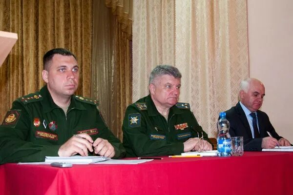 Комиссариат георгиевск. Георгиевский военкомат. Цыганков военком георгиевск. Георгиевск старые здания. Комиссариат георгиевск.