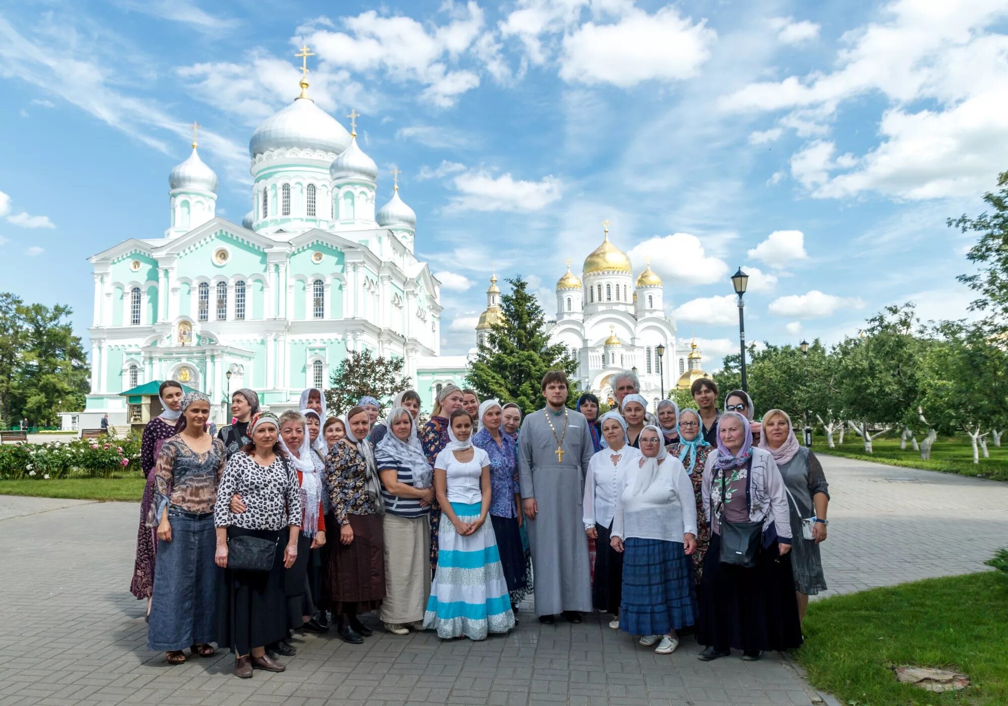 Свято-Троицкий Серафимо-Дивеевский монастырь. Дивеево паломнический. Новости дивеево сегодня