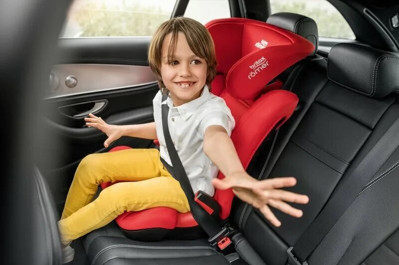 Автокресло Britax Romer Kid II. Бустер Britax Romer Isofix. Britax Romer автокресло в бустер. Kidfix Britax Romer автокресло группа 2/3.