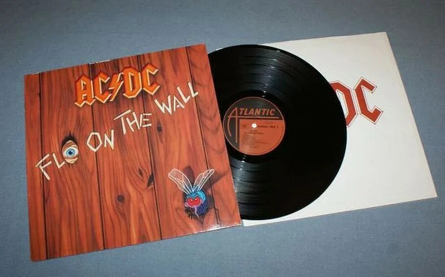 Пластинка the Wall. AC DC Fly on the Wall 1985. AC DC Fly on the Wall обложка. Советская пластинка the Wall. Альбом 10 песен