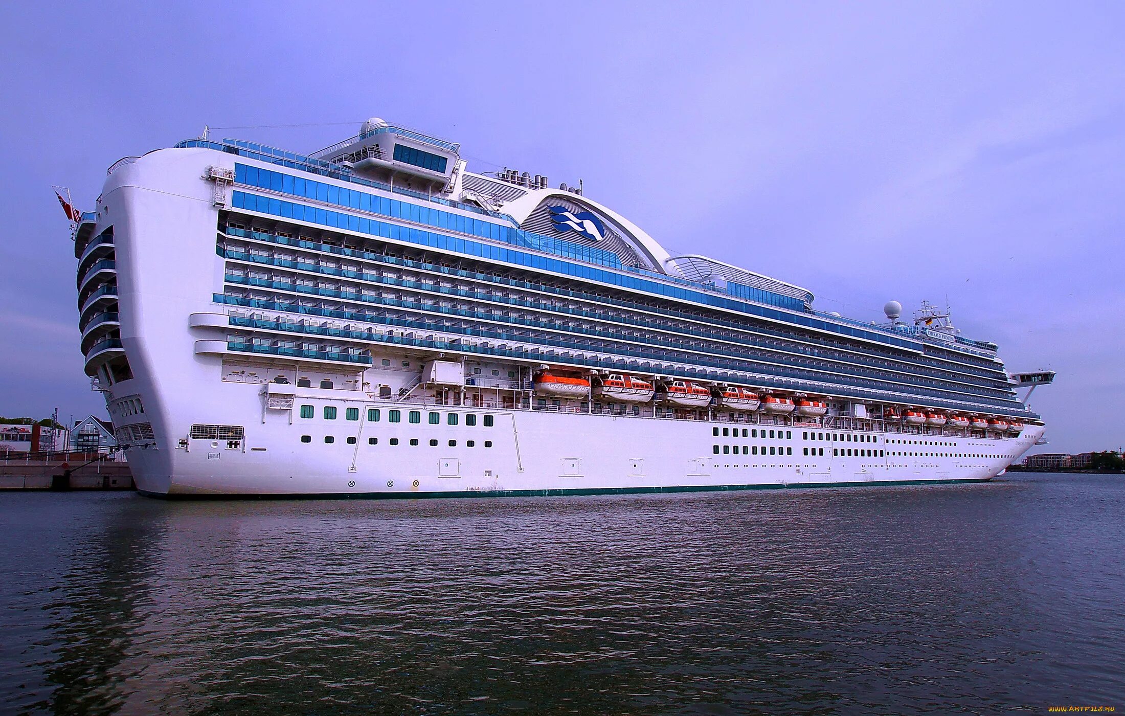 Гармония морей лайнер модель. Круизные лайнеры будущего. Круизный лайнер концепт. Император класс океанских лайнеров. Великобритания корабль круизный лайнер.