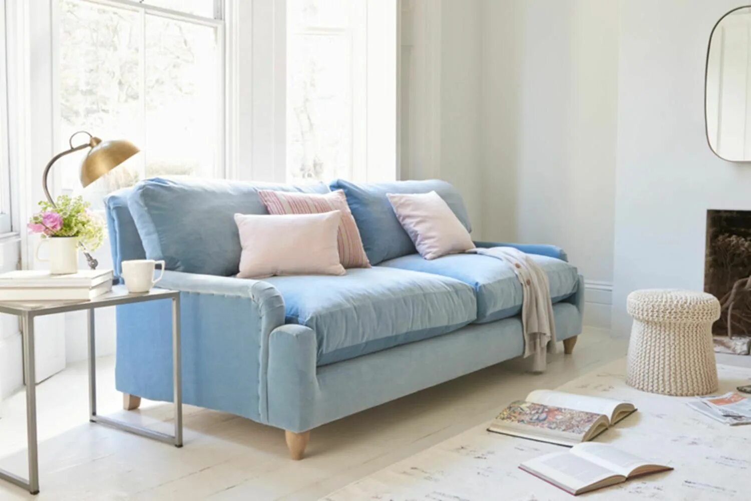 Next to the sofa. Кресло unico Sofa Blue. Светло голубой диван. Диван голубого цвета. Нежно голубой диван.