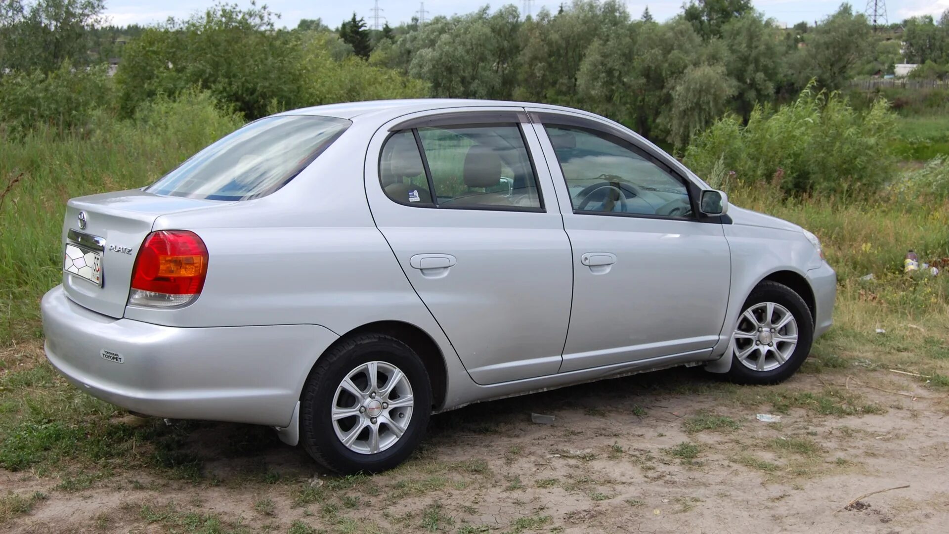 Купить тойоту плац. Toyota Platz. Тойота Платц xp10. Toyota Platz Toyota Platz. Тойота Платц 2015.