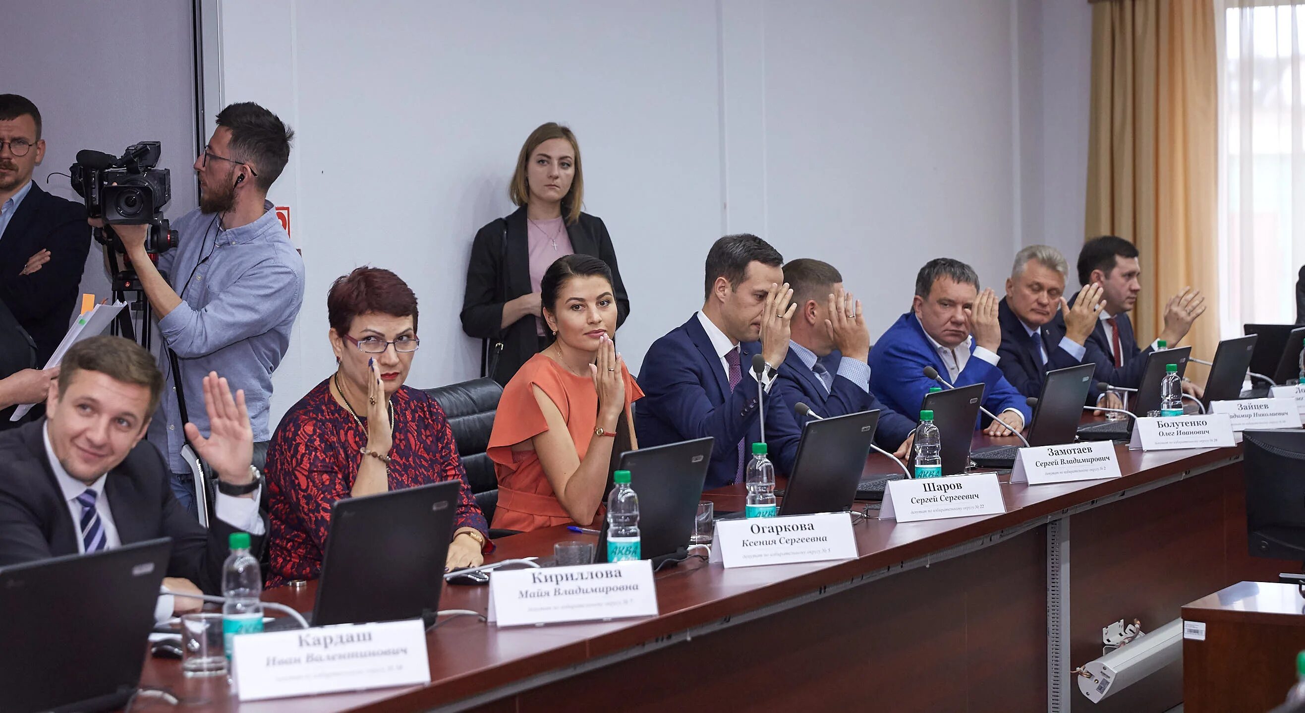 Городская Дума Южно-Сахалинск. Депутаты городской Думы Южно-Сахалинска. Южно-Сахалинск депутат. Депутаты городской Думы Южно-Сахалинска 2022.