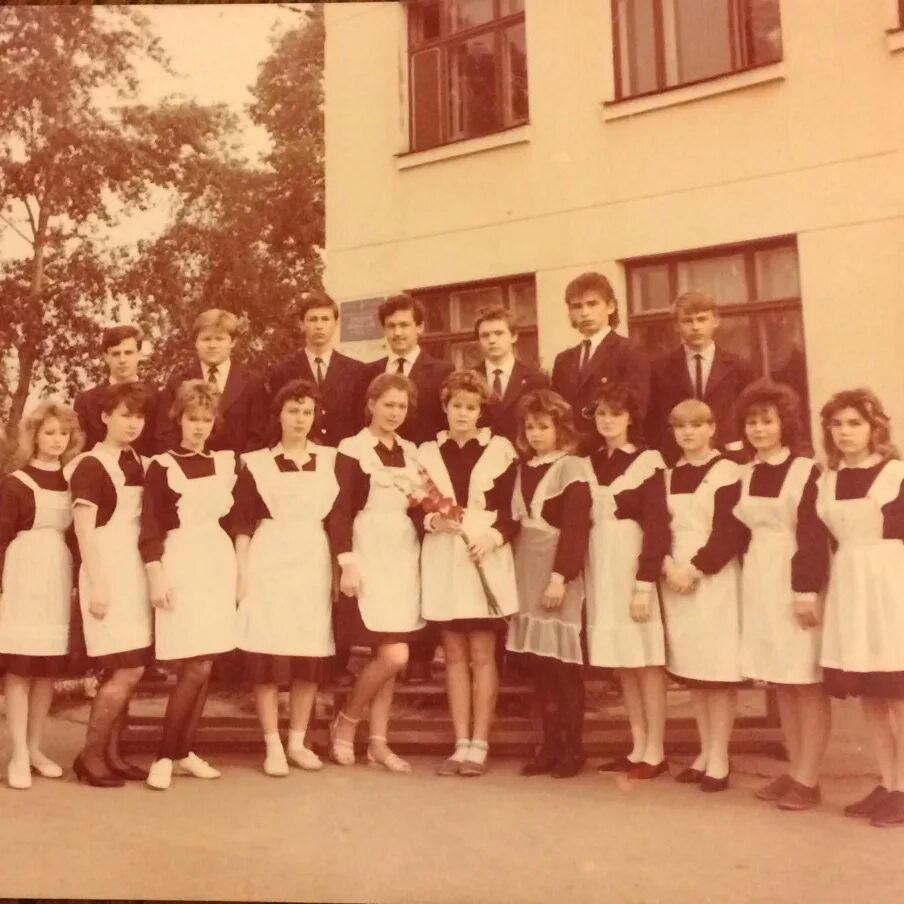 Одноклассники школа 1. Казань школа 123 выпуск 1982. богдановская школа 89 год выпуск. краснодар школа 42 выпуск 1983. выпускники 1986 года школа 24 самара.